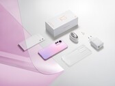 The Xiaomi 12 Lite comes with more accessories than many other modern smartphones. (Image source: Xiaomi)