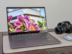 The HP OmniBook Ultra 14 is Copilot+ compatible thanks to the NPU inside its AMD Strix Point processor (Image source: Allen Ngo / Notebookcheck)