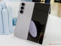 The Galaxy Z Fold line has jumped up to Qualcomm&#039;s Snapdragon 8 Gen 3 for Galaxy chipset. (Image source: Notebookcheck)