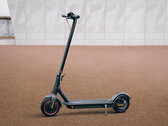 The Xiaomi Electric Scooter 4 Pro is actually manufactured by Segway-Ninebot, Mi Electric Scooter Pro pictured. (Image source: Xiaomi)