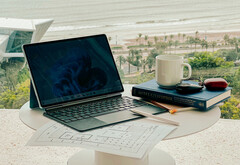 The Robo & Kala could be a decent Surface Pro 9 5G competitor. (Image source: Robo & Kala)