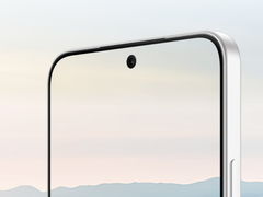 A 2025 battery monster smartphone's display. (Image source: Honor)