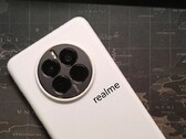 A Realme GT5 Pro design leak. (Source: Xiaoyu Review via Weibo)