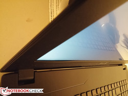 Inner bezel is not completely flat against the screen edge