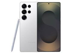 Galaxy S25 Ultra (Pictured) features a 5,000 mAh battery with 45W wired charging. (Image source: Amazon)