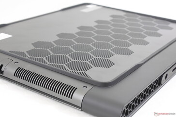 Signature hexagon ventilation grilles shared between Alienware models