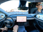 Ride share drivers often use Tesla's FSD mode (Image source: Justin Yoon/YT)