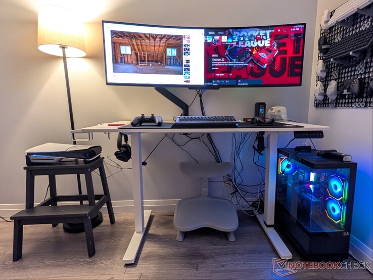 Arctis Nova Pro Omni connected to PC, PS5, and Pixel 9 Pro XL (ignore the cable mess).