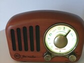 Raspberry Pi: Transform the popular single-board computer into a Radio Time Machine. (Image source: u/alexis__reddit/)