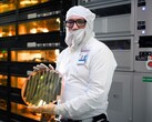Intel's 14A node is shaping up to be a formidable competitor to TSMC's offerings. Intel factory worker pictured (image source: Intel)