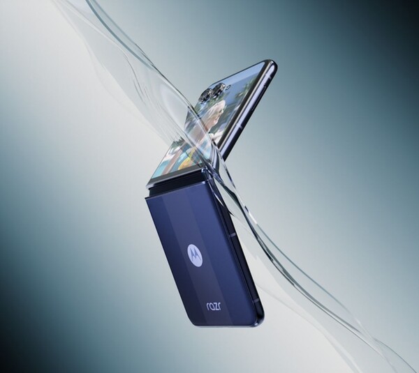 The Motorola Razr+ 2025 has an IP48 rating like the Razr Ultra. (Image source: Motorola)