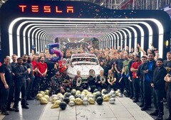 Teslas Giga Berlin in Germany celebrates 500,000th Model Y SUV (Image source: Tesla)
