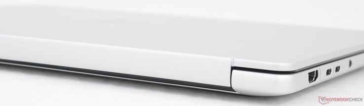 Rear: No ports