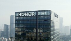 Honor may soon be faced with the same battle it tried to wiggle out of. (Source: Honor)