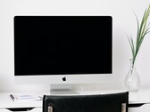 The Apple iMac will receive the biggest upgrade in years with a new ARM-SoC. (Image source: Jessy Smith)