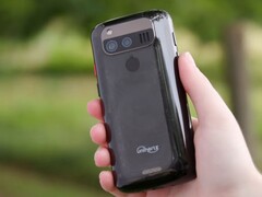 Jelly Max: Compact smartphone now available for pre-order. (Image source: Unihertz)