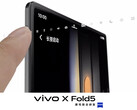 Vivo is leaning heavily on the Apple ecosystem with the X Fold5. (Image source: Vivo)