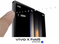 Vivo is leaning heavily on the Apple ecosystem with the X Fold5. (Image source: Vivo)