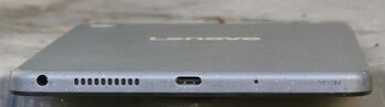 lower housing side (3.5 mm jack, loudspeaker, USB port, microphone)