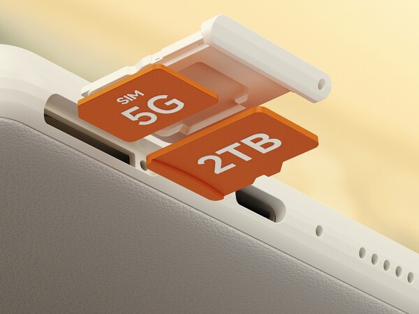 The Boox P6 Pro series has a SIM card tray for mobile connectivity. (Image source: Onyx)