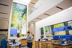 Microsoft flagship store in New York, Manhattan Fifth Avenue 677