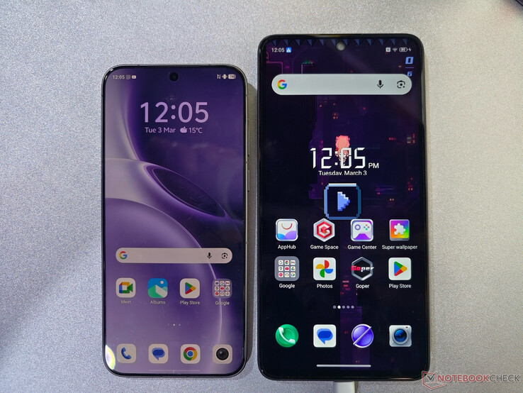 The Nubia Neo 5 Max next to the Vivo X300 Pro, from right to left.