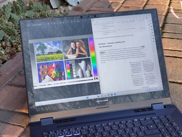 Asus ExpertBook B6 Flip outdoors