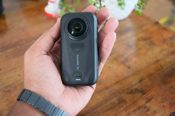 The Insta360 X6 features a compact design