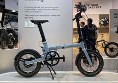 The Eovolt New Morning and New Afternoon e-bikes are foldable. (Image source: Cleanrider)