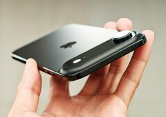 The Apple iPhone Air is not a big hit, but it's not a complete failure either.