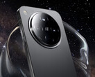 The Find X9 may well be the same size as the Find X8, latter pictured. (Image source: Oppo)