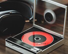 The Shanling EC Zero AKM portable CD player comes with Bluetooth transmission, CD ripping, and USB DAC capabilities. (Image source: Shanling)