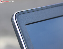 Polished edge for a premium appearance with a rubber frame