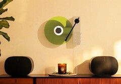 The Ruka TD-1 turntable skillfully showcases vinyl records.
