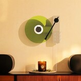 The Ruka TD-1 turntable skillfully showcases vinyl records.