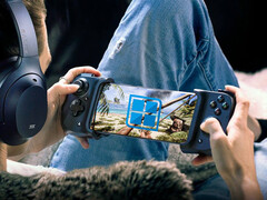 The development of Winlator resumed after a brief pause. Pictured: an edited picture of Razer Kishi mobile controller. (Image source: Razer and Winlator)