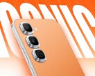 The Hot 70 Pro has an Active Matrix Cube LED display