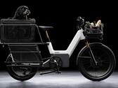 The Lemmo 3 carries a lot of luggage without being much larger than a conventional e-bike.