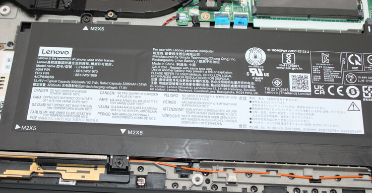 The internal battery has a capacity of 52.5 Wh.