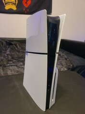 PS5 Slim. (Image source: @phantompainss)