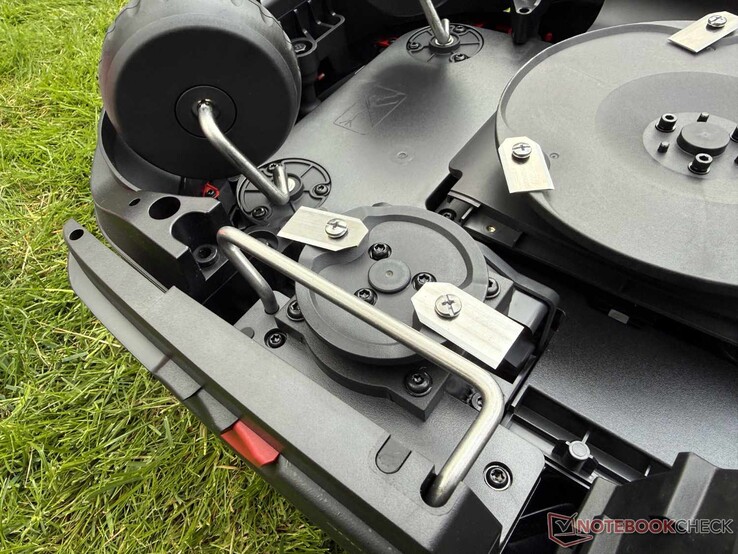 The PreciEdge module enables edge cutting up to 3 cm—in theory