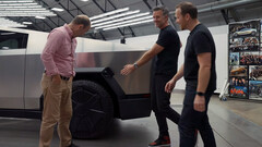 Tesla&#039;s Cybertruck now qualifies for tax credit (image: Top Gear/YT)