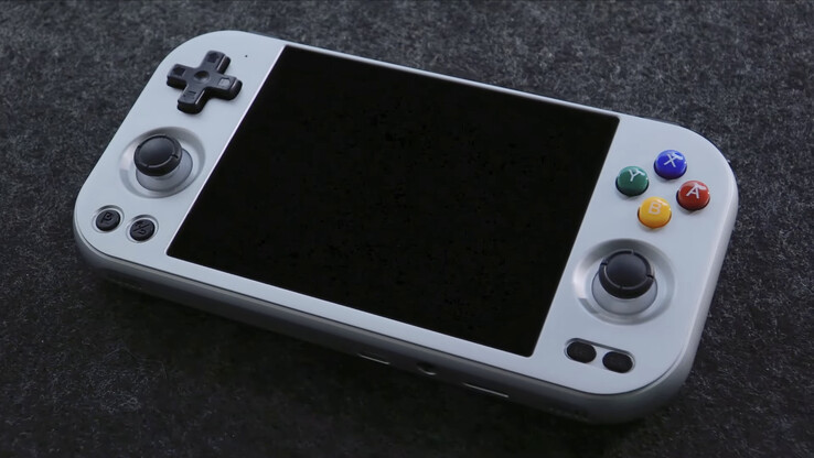 The RG477M appears to have more raised ABXY buttons than recent Anbernic gaming handhelds. (Image source: Anbernic)