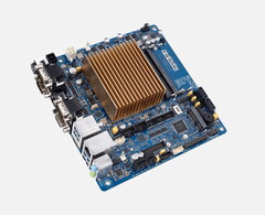 ASUS' latest single-board computer relies on a Celeron N5101 processor. (Image source: ASUS)
