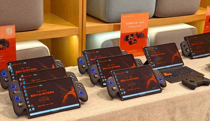 The OneXPlayer X1 Air in two of its three states. (Image source: One-Netbook)