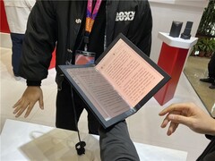 Foldable ThinkPad X1. (Image source: Lenovo/ITHome)