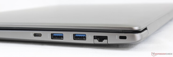 Right: USB-C w/ DisplayPort support, 2x USB-A 3.1, Gigabit Ethernet, Kensington Lock