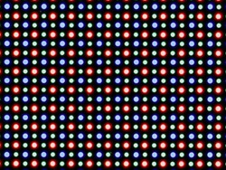 Both OLED displays use an RG/BG sub-pixel matrix consisting of one red, one blue and one green LED each
