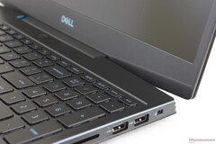 Some Dell G3 15 3590 owners have been reporting weak, bulging or broken hinges on their laptops