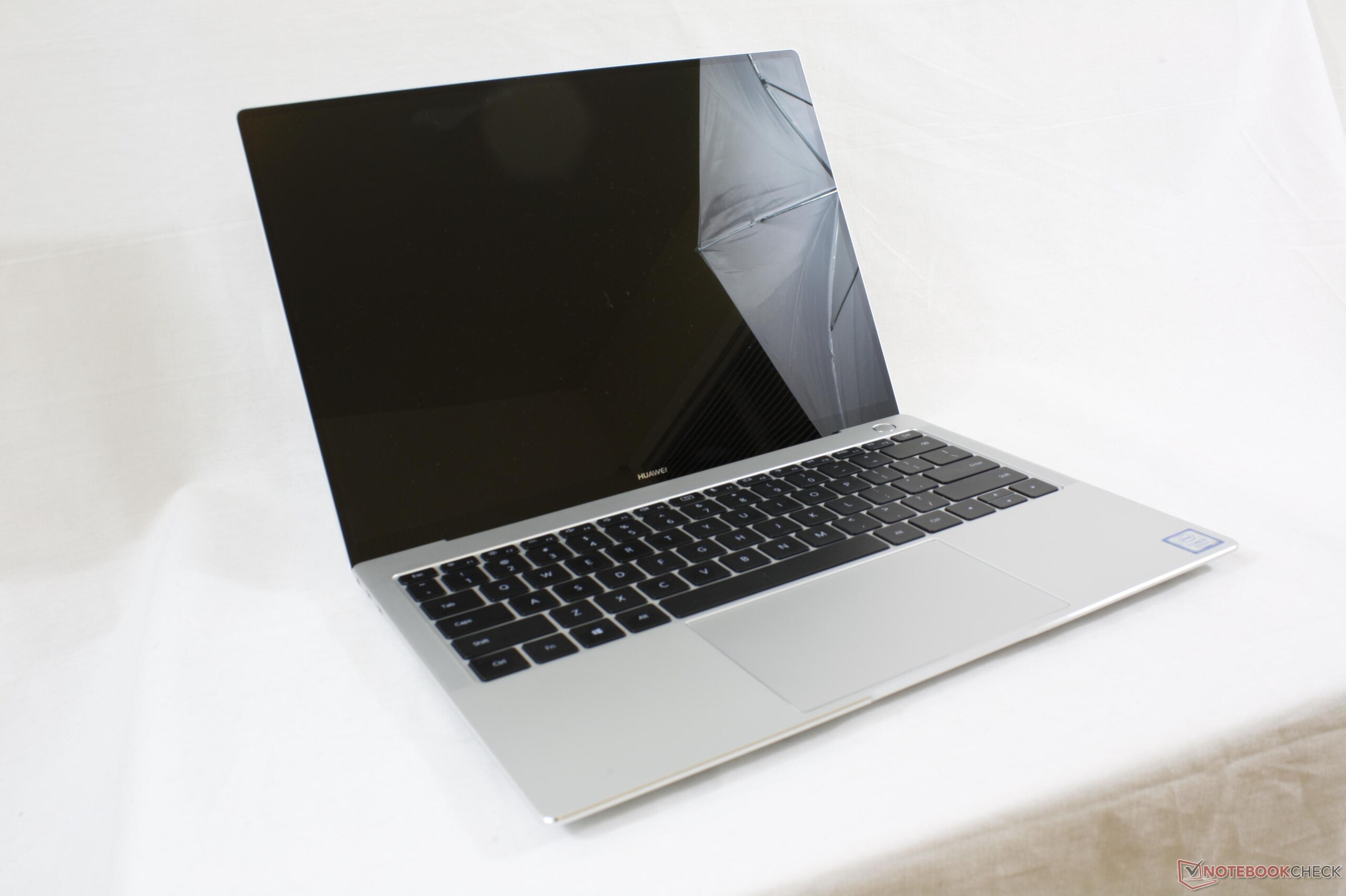 Huawei MateBook X Pro (i7-8550U, MX150) Laptop Review 